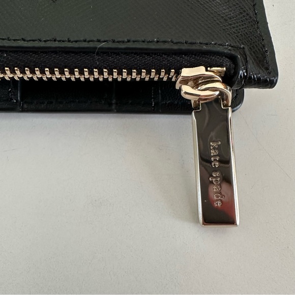 Kate Spade Wallet Bifold Black and Tan - Picture 4 of 8